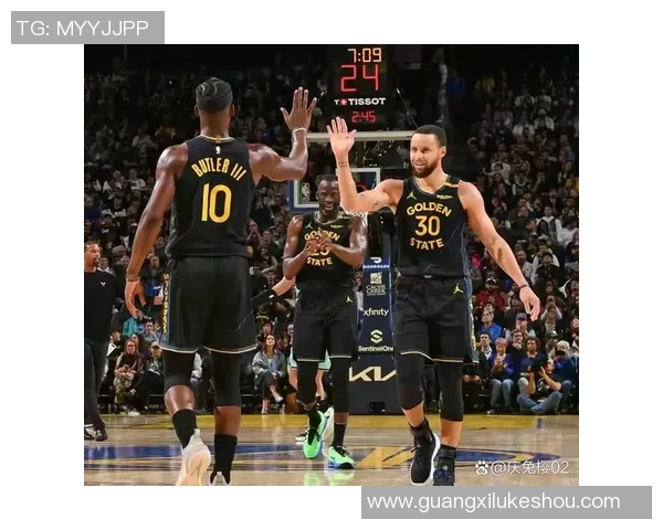 勇士队与掘金精彩对决直播全程回顾与分析
