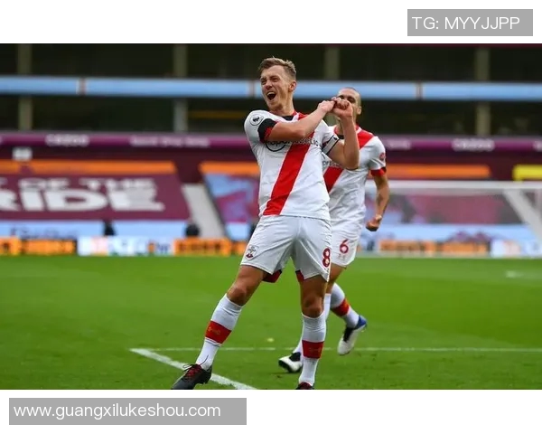 诺维奇与威科姆激战正酣球迷期待精彩对决与进球盛宴 诺维奇与威科姆激战正酣球迷期待精彩对决与进球盛宴