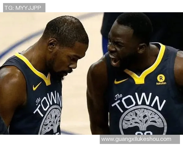 追梦格林播客引发风波杜兰特离队内幕被联盟调查揭秘