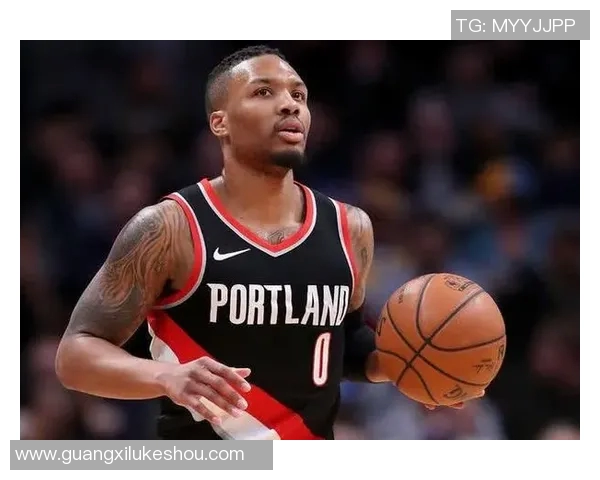 马丁内斯的传奇之路：从无名小卒到足球巨星的奋斗历程